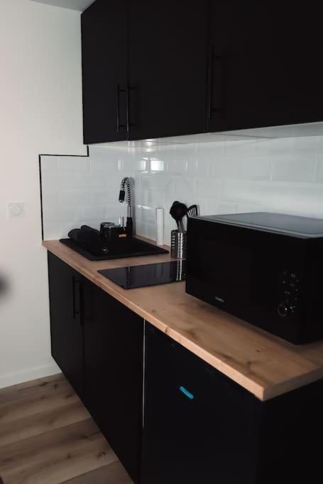 Appartement Duplex Au Coeur De رانس المظهر الخارجي الصورة